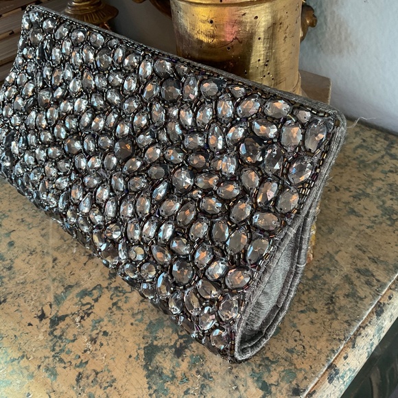 AV “jeweled” clutch - Picture 2 of 4